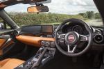 Fiat 124 Spider  2016 года (UK)